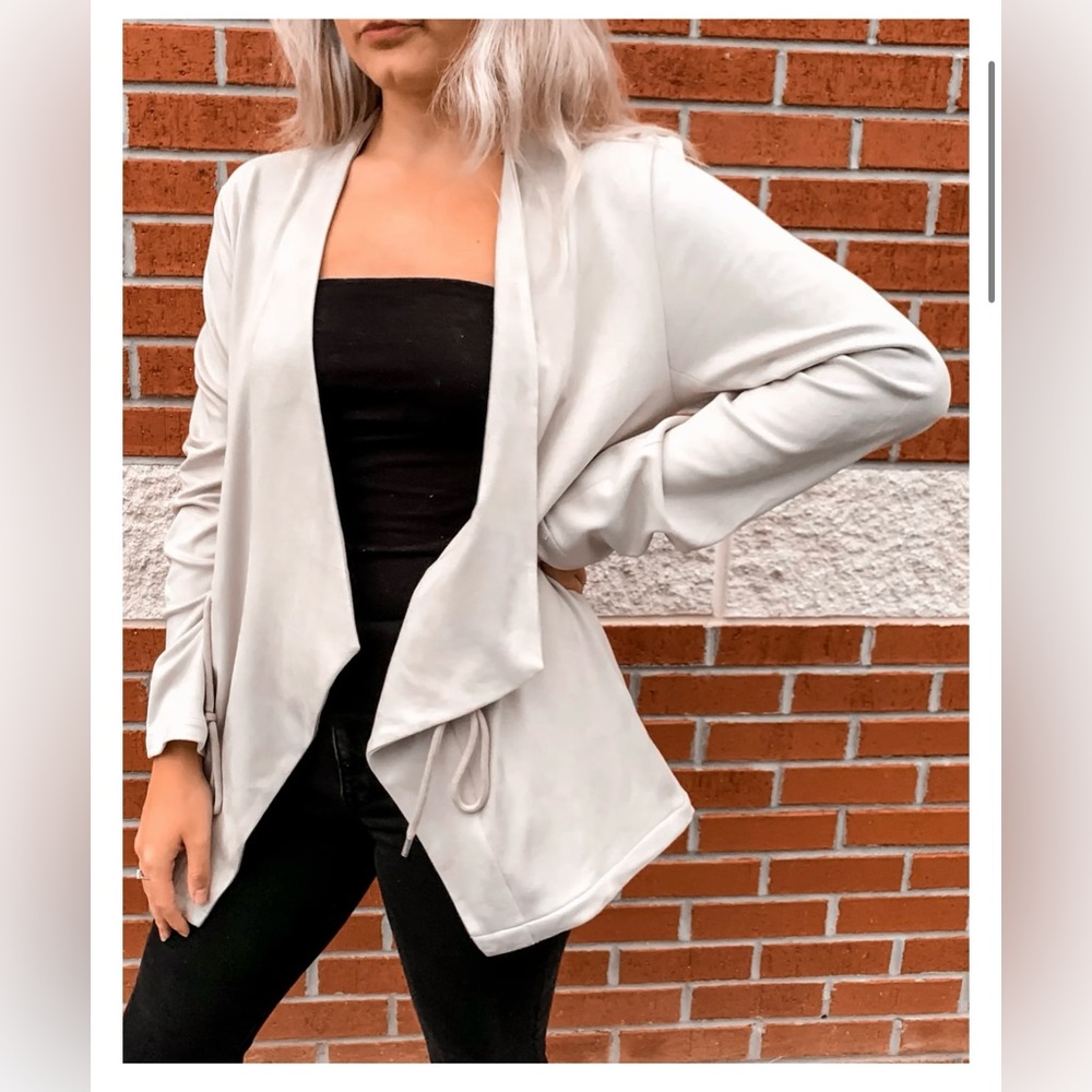 NWT Thread & Supply jacket size M lt beige faux microsuede MALVA jacket 🩷
